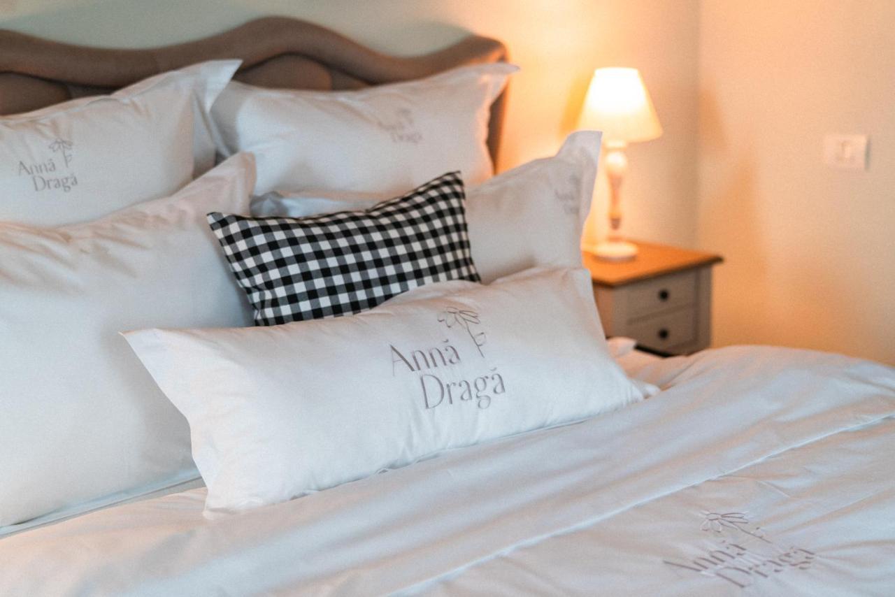 Anna Draga Hotel Kolun Kültér fotó